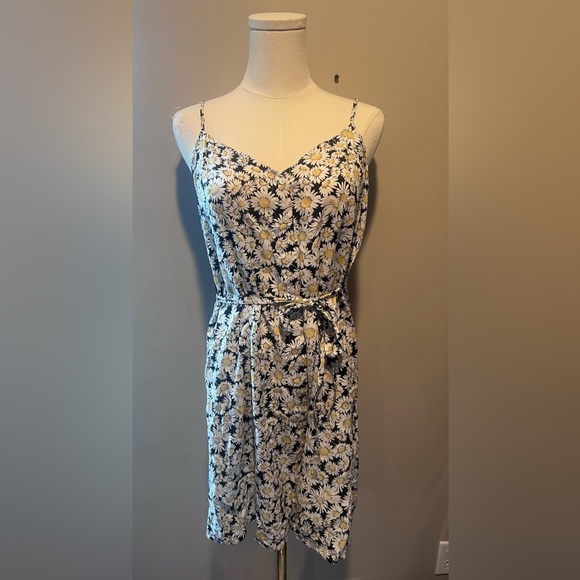 Japna Floral Sleeveless Dress Size Medium NEW - Picture 1 of 3